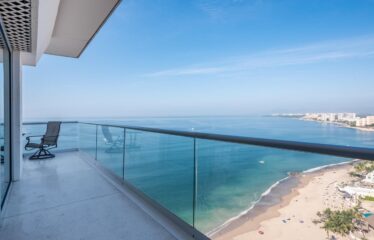 2485 BLV. Fco. Medina Ascencio 22D, Peninsula
