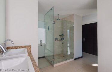 2485 Blvd. Fco. Medina Ascencio T1 A-11, Peninsula