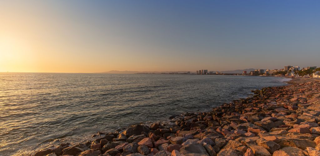 What Is Hottest Month In Puerto Vallarta